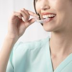 マウスピース　マウスピース矯正　女性